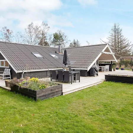 10 Person In Holiday home Stege