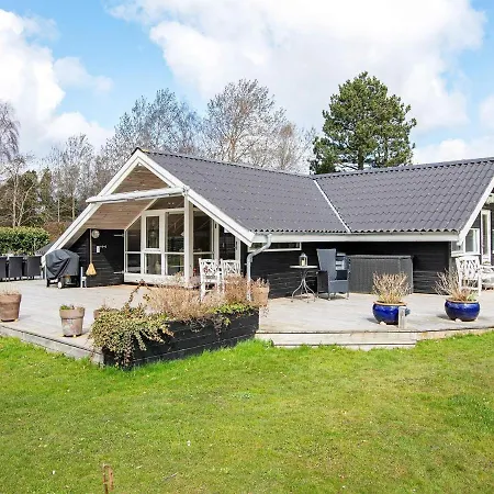 10 Person In Holiday home